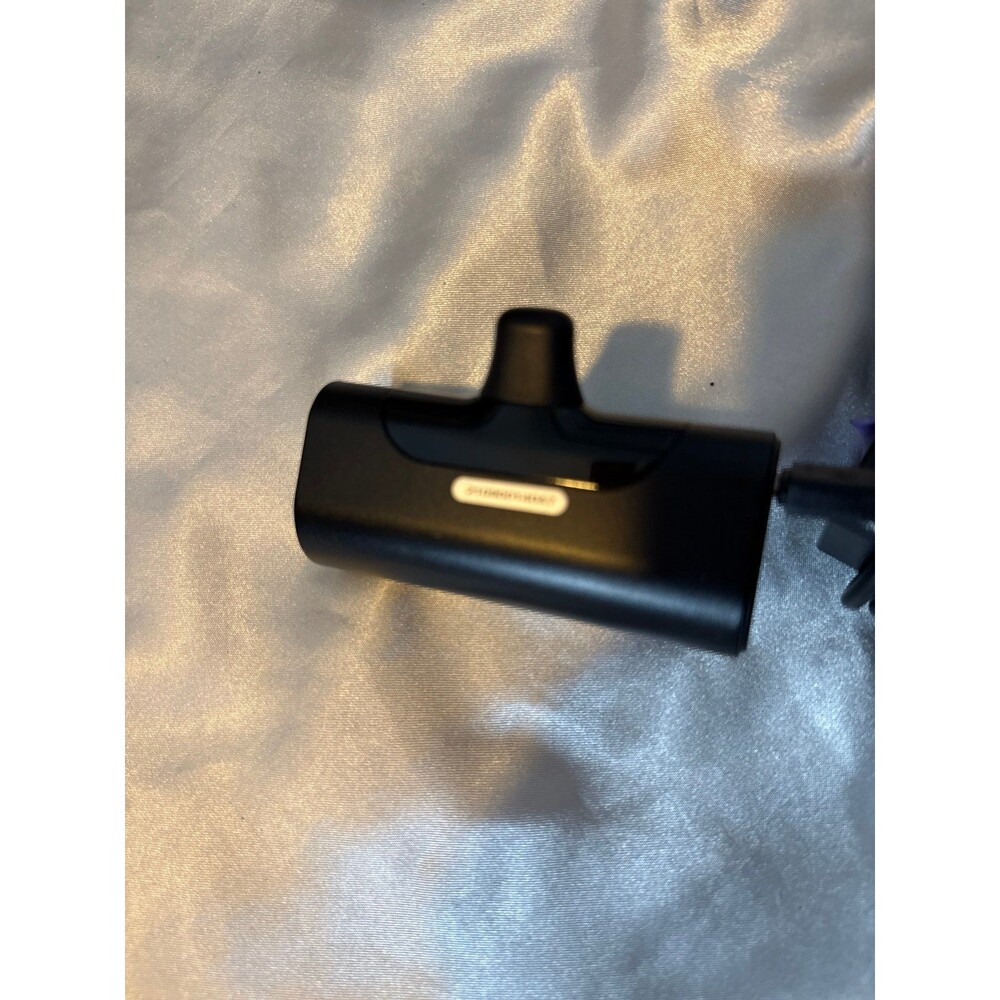 Phone chargeer - Picture 2 of 2